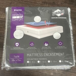 Twin Mattress Encasement with Scotchgard - White